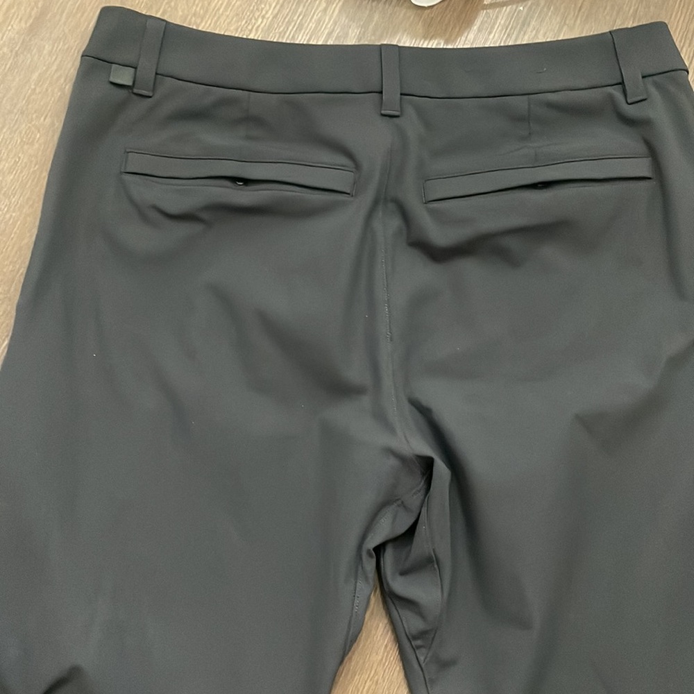Lululemon pants - Picture 4 of 4